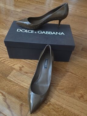Dolce & Gabbana Olive Patent Pointed-Toe Pumps - High Shine